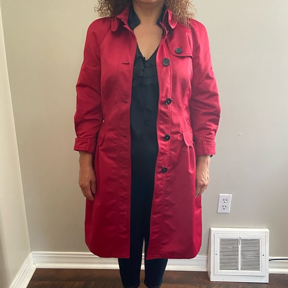 AUTHENTIC Red Burberry trench coat - Picture 10 of 11